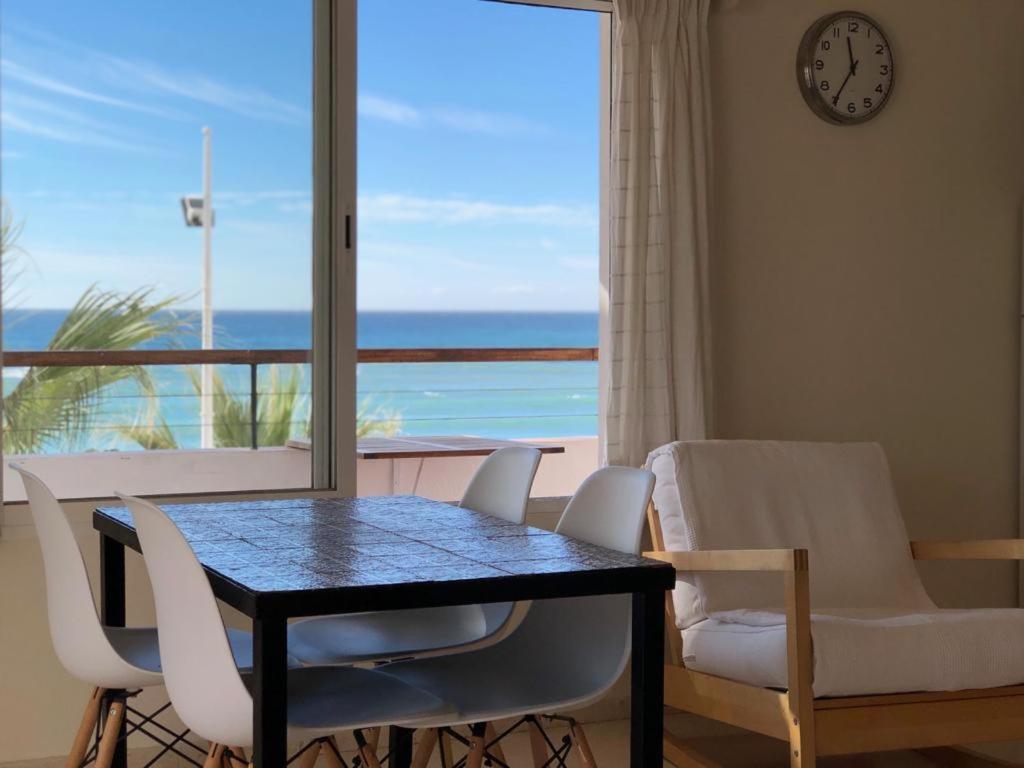 Apartamentos Playa Torrecilla Nerja Habitación foto