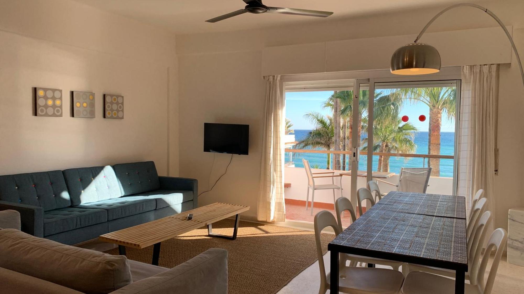 Apartamentos Playa Torrecilla Nerja Habitación foto